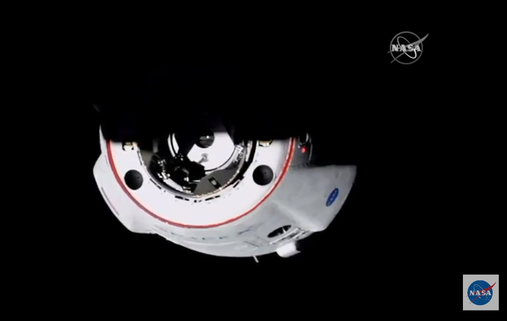 La cápsula Crew Dragon llegando a la ISS